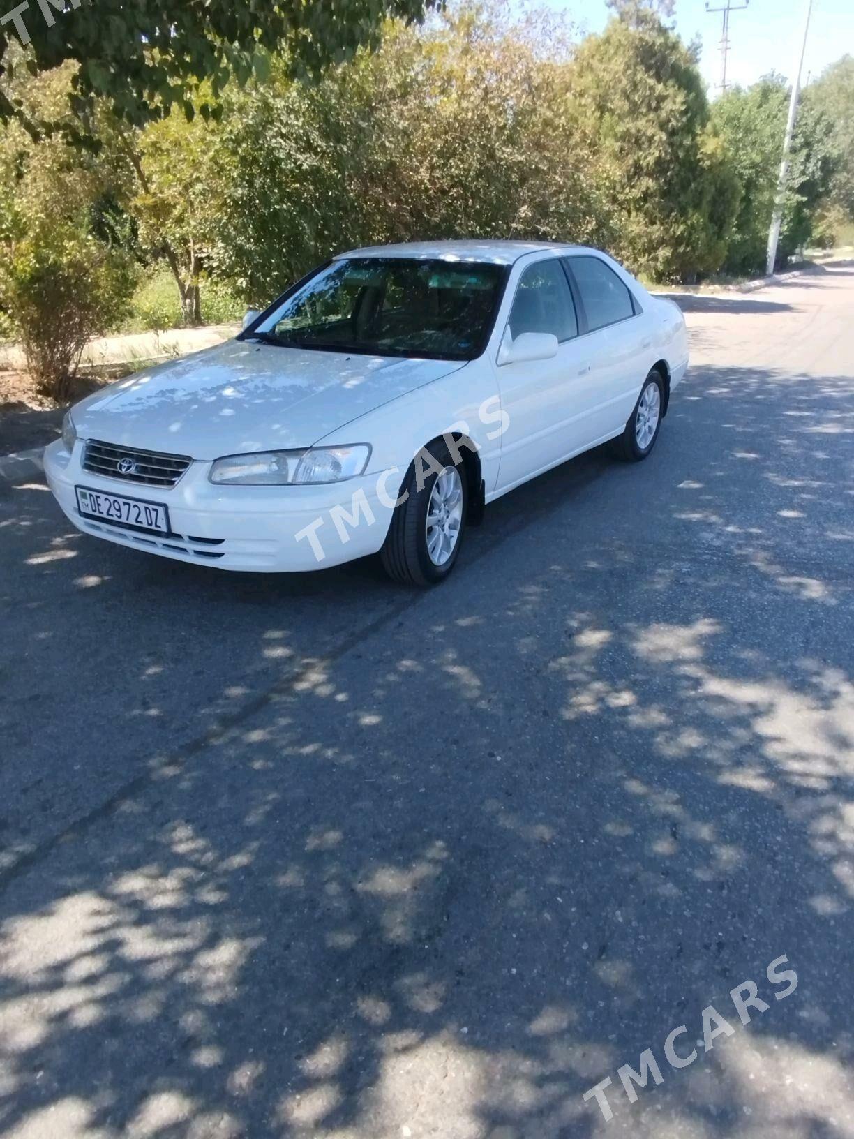 Toyota Camry 1998 - 140 000 TMT - Дашогуз - img 6