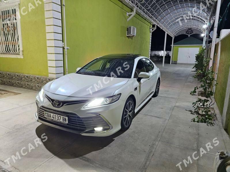 Toyota Camry 2023 - 385 000 TMT - Balkanabat - img 4