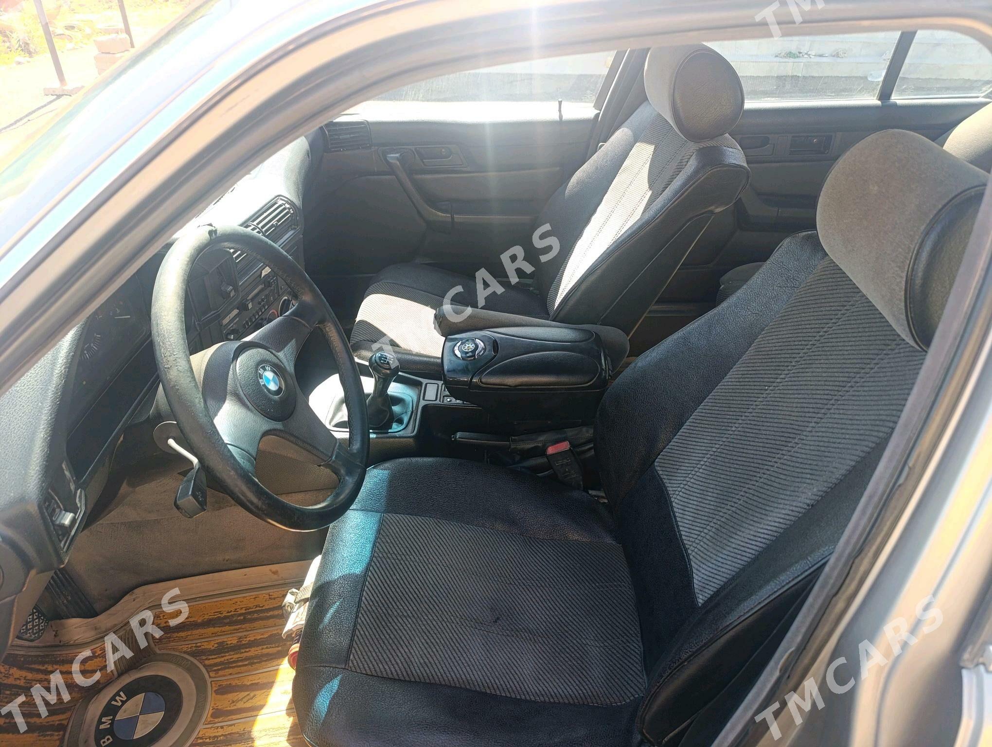 BMW 520 1988 - 45 000 TMT - Mary - img 6