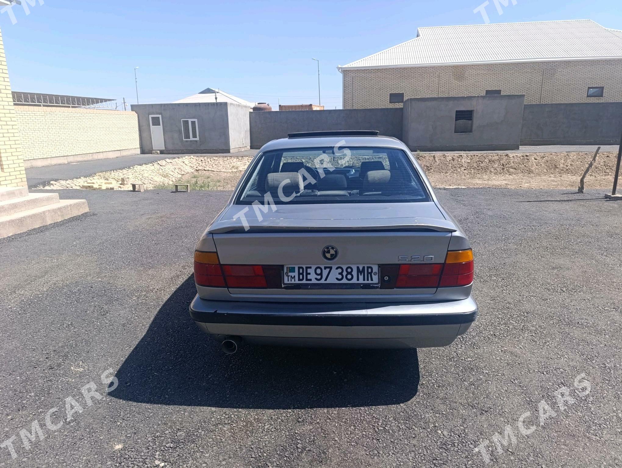 BMW 520 1988 - 45 000 TMT - Mary - img 5
