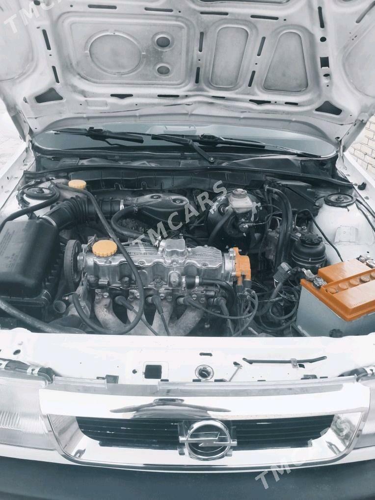 Opel Vectra 1993 - 40 000 TMT - Мары - img 7