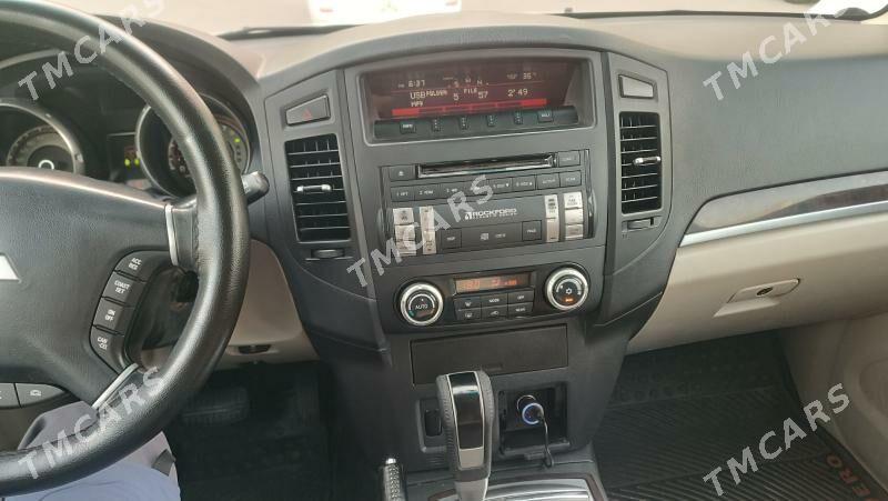 Mitsubishi Pajero 2014 - 300 000 TMT - Çandybil şaýoly - img 3