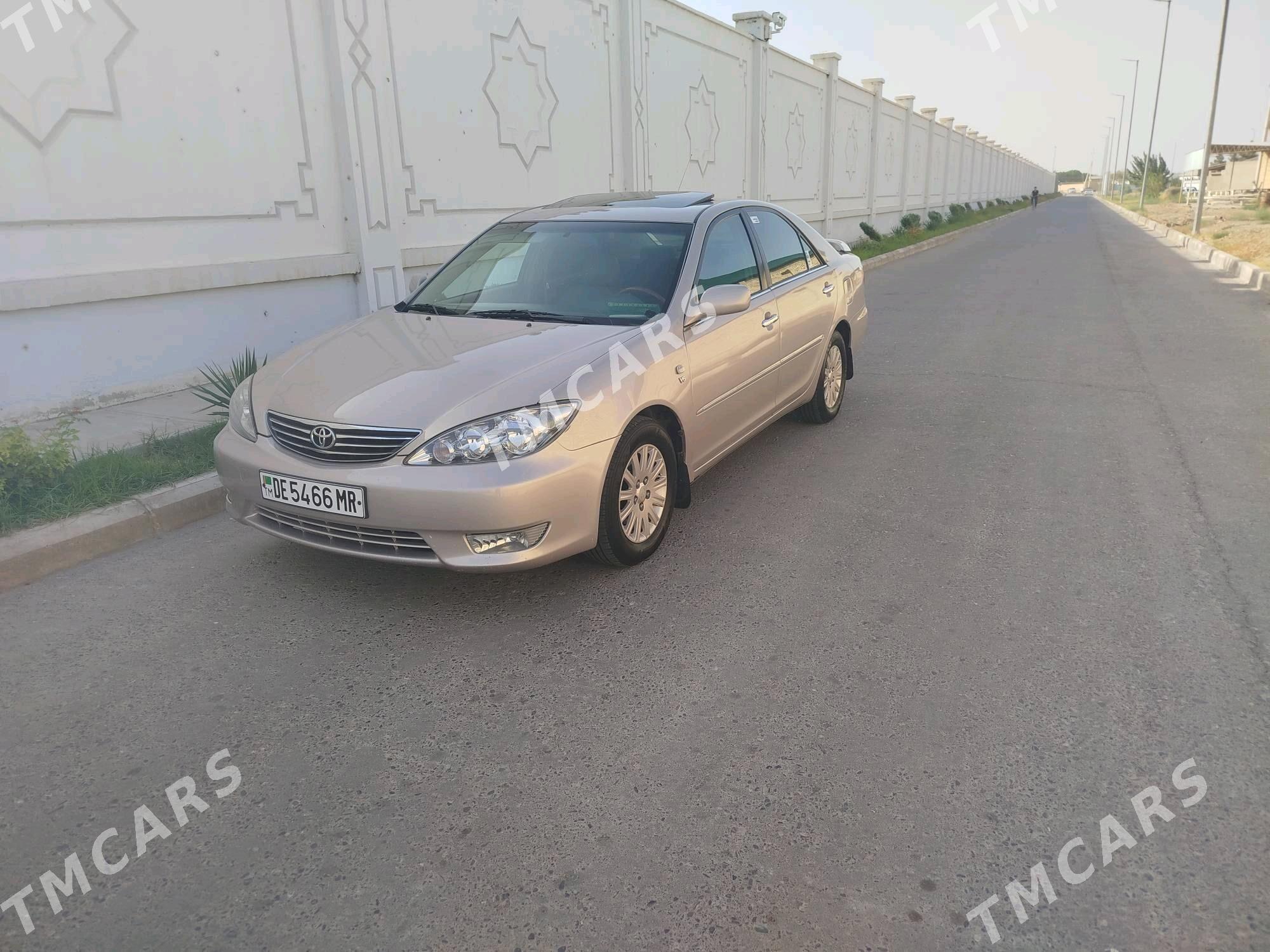 Toyota Camry 2004 - 240 000 TMT - Mary - img 4