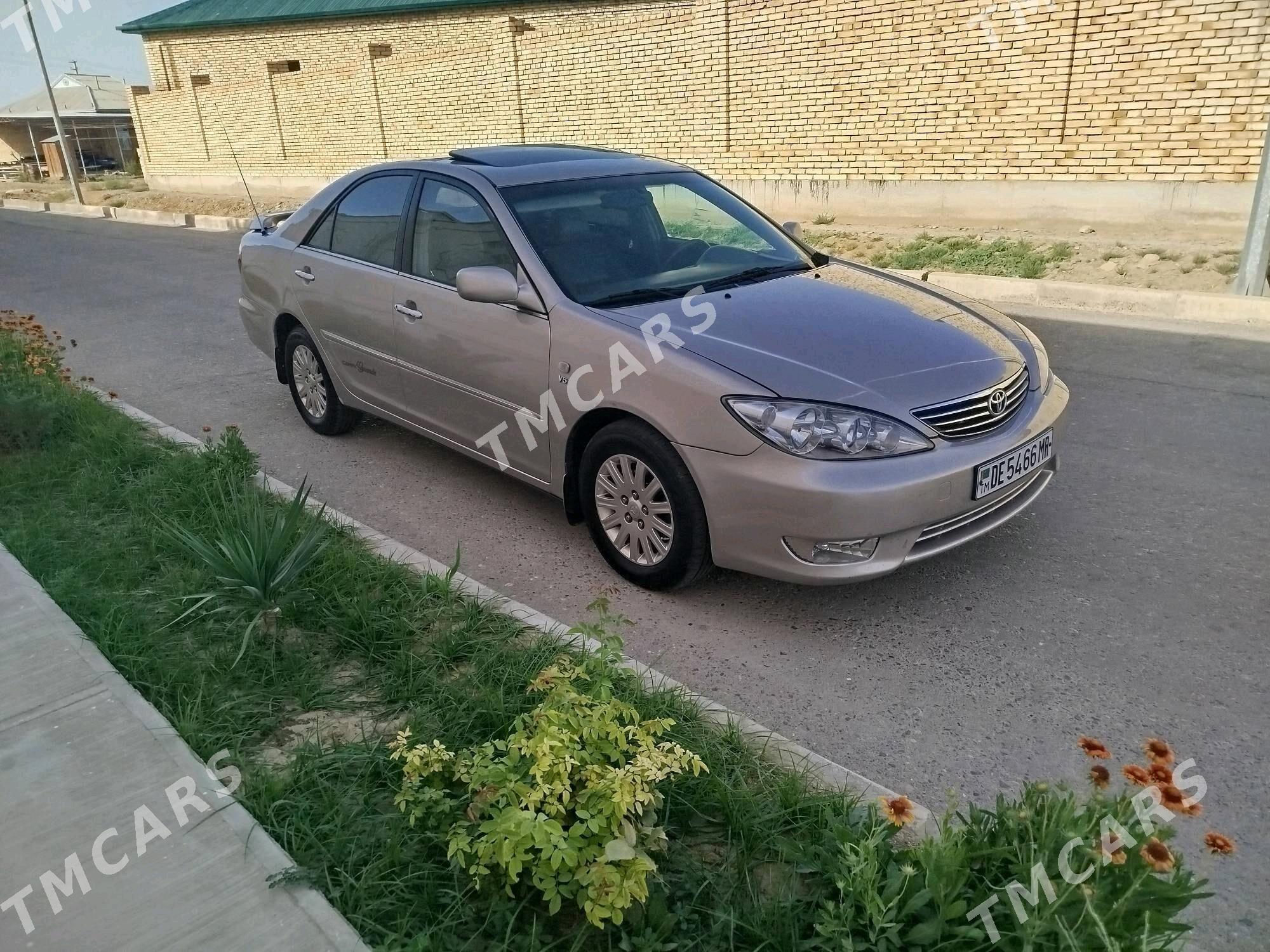 Toyota Camry 2004 - 240 000 TMT - Mary - img 8