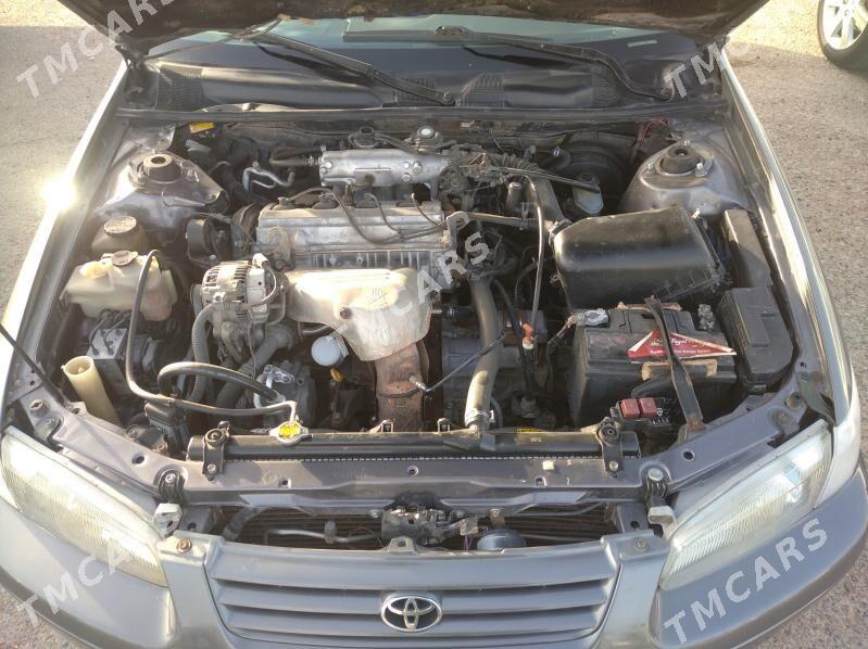 Toyota Camry 1999 - 130 000 TMT - Мары - img 4
