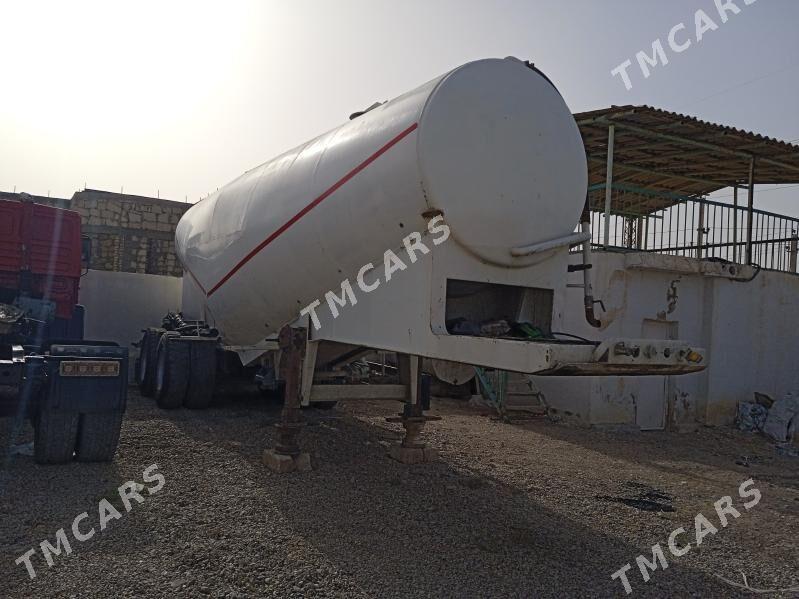 Schmitz Cargobull 2010 - 200 000 TMT - Jebel - img 2