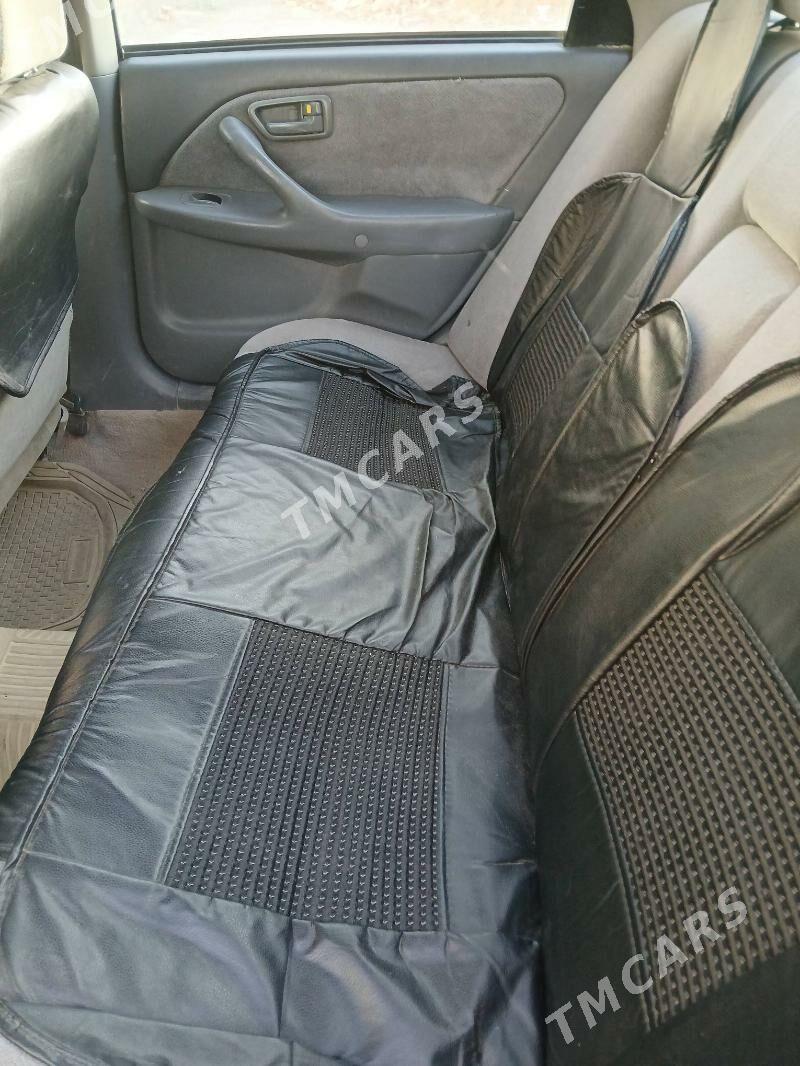 Toyota Camry 2001 - 130 000 TMT - Сакар - img 4