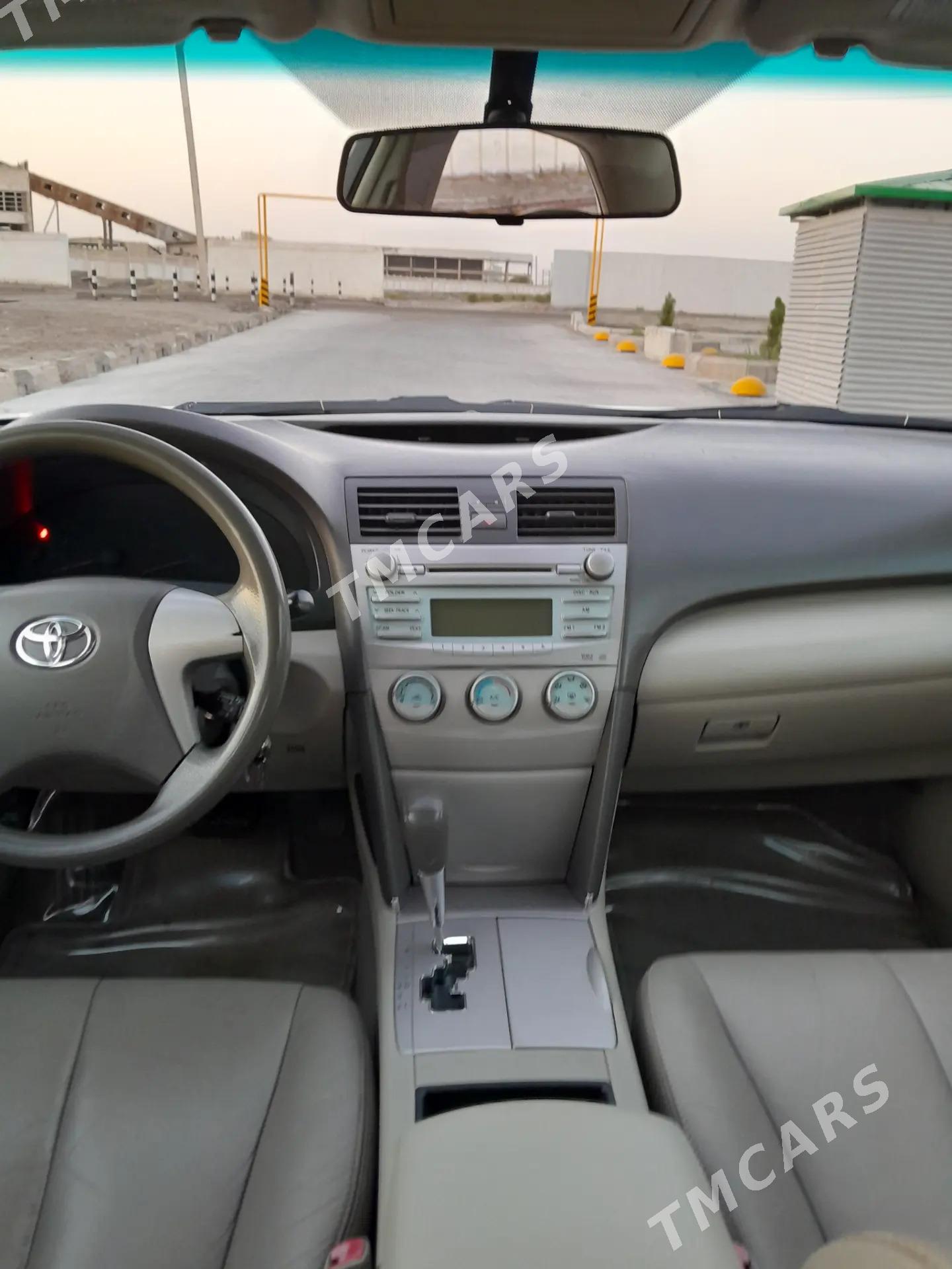 Toyota Camry 2007 - 175 000 TMT - Дашогуз - img 8