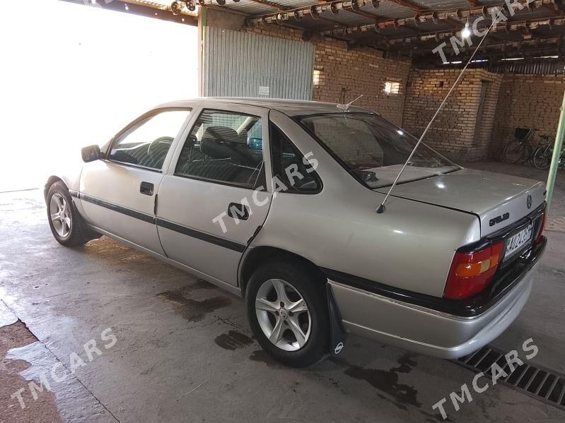 Opel Vectra 1993 - 40 000 TMT - Байрамали - img 2