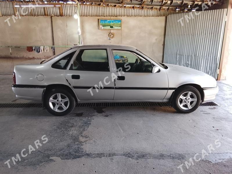 Opel Vectra 1993 - 40 000 TMT - Байрамали - img 9