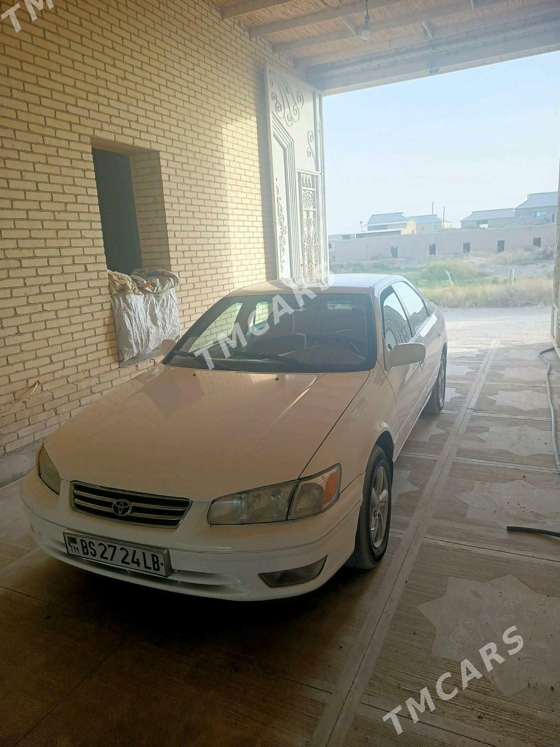 Toyota Camry 2000 - 118 000 TMT - Halaç - img 6