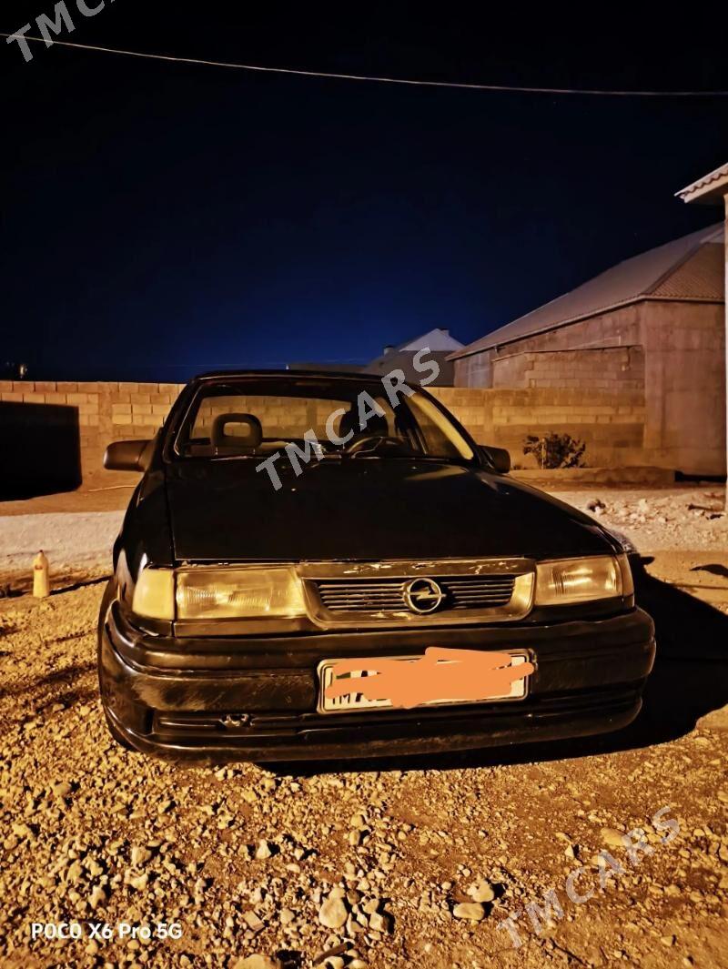 Opel Vectra 1993 - 15 000 TMT - Балканабат - img 3