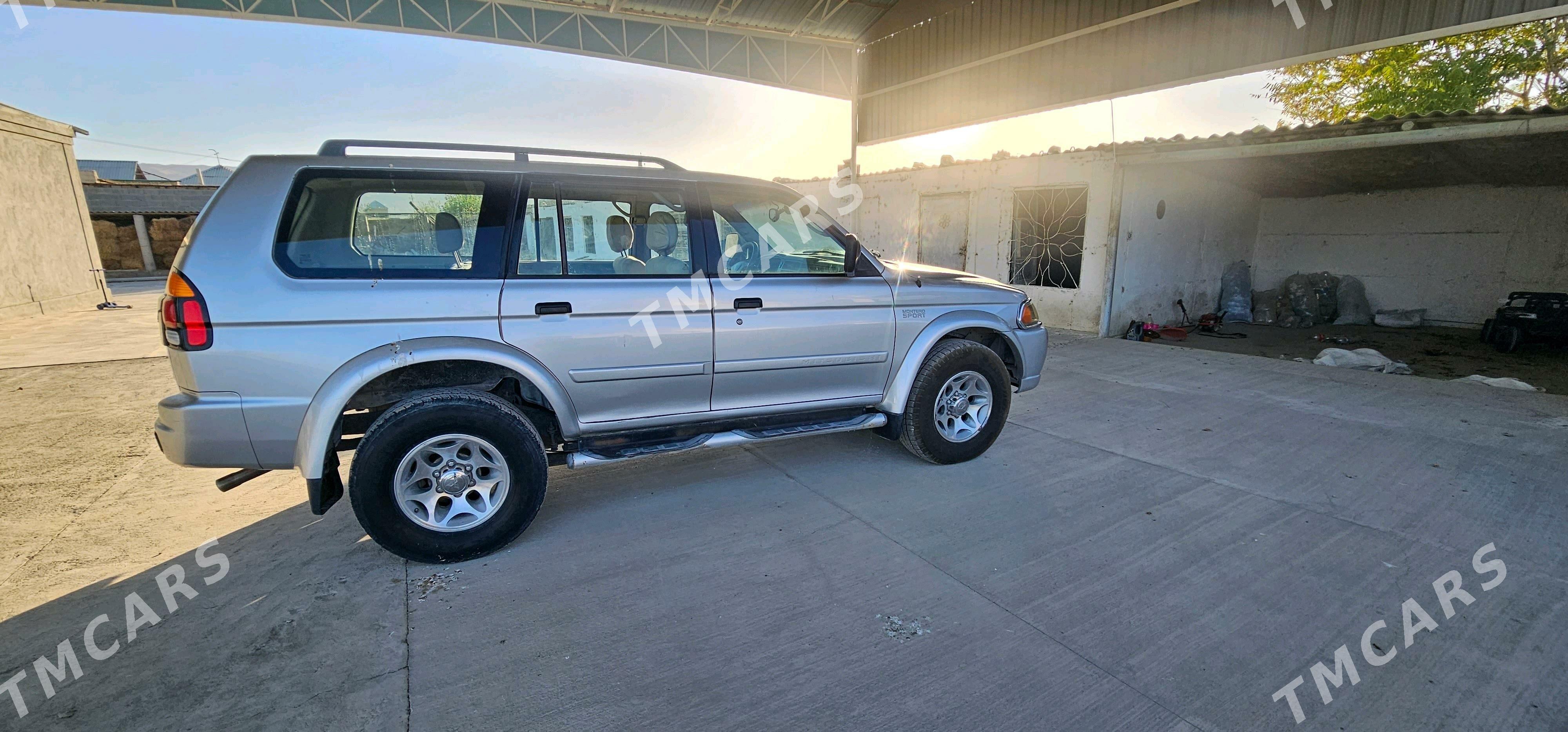 Mitsubishi Montero Sport 2001 - 110 000 TMT - Bäherden - img 5