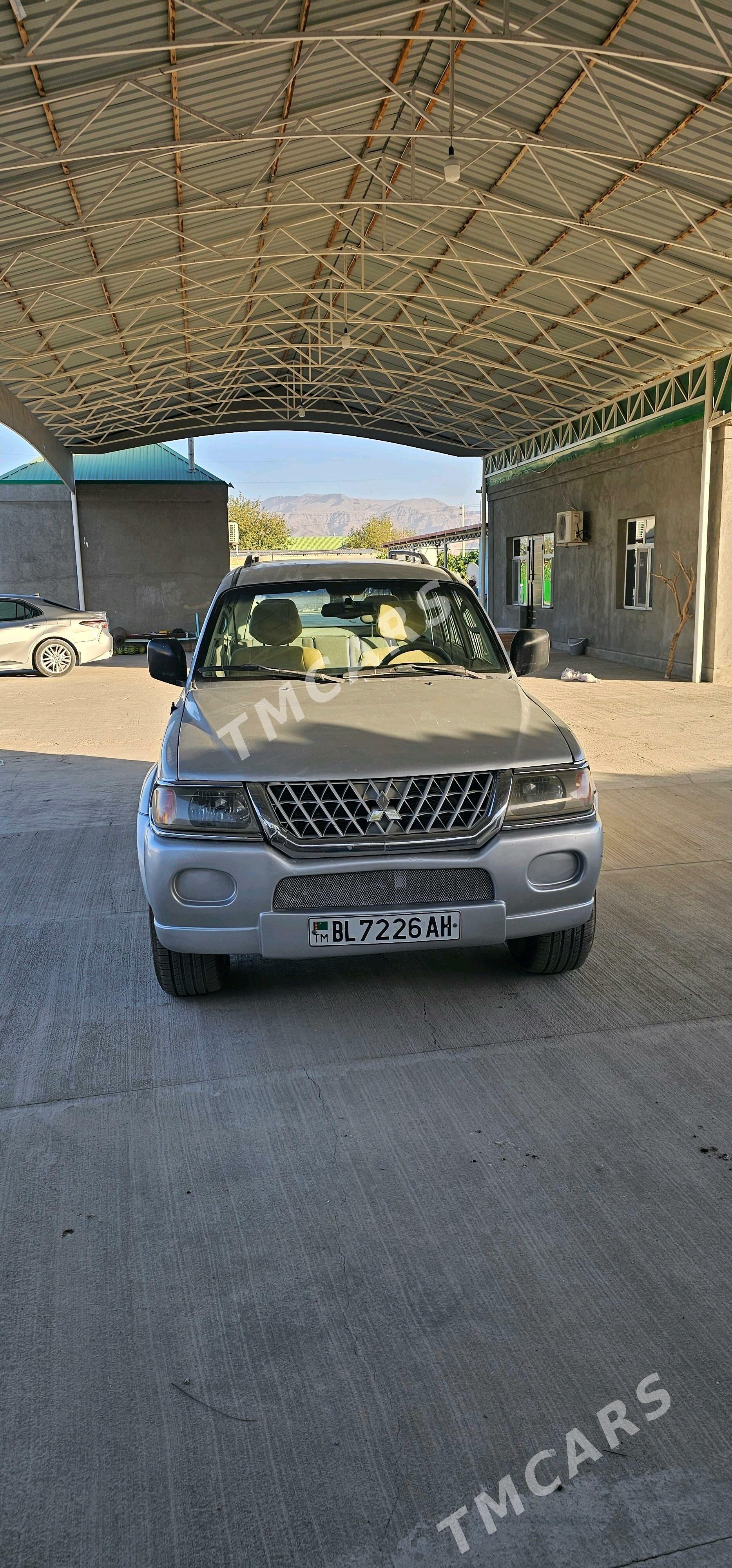 Mitsubishi Montero Sport 2001 - 110 000 TMT - Bäherden - img 7