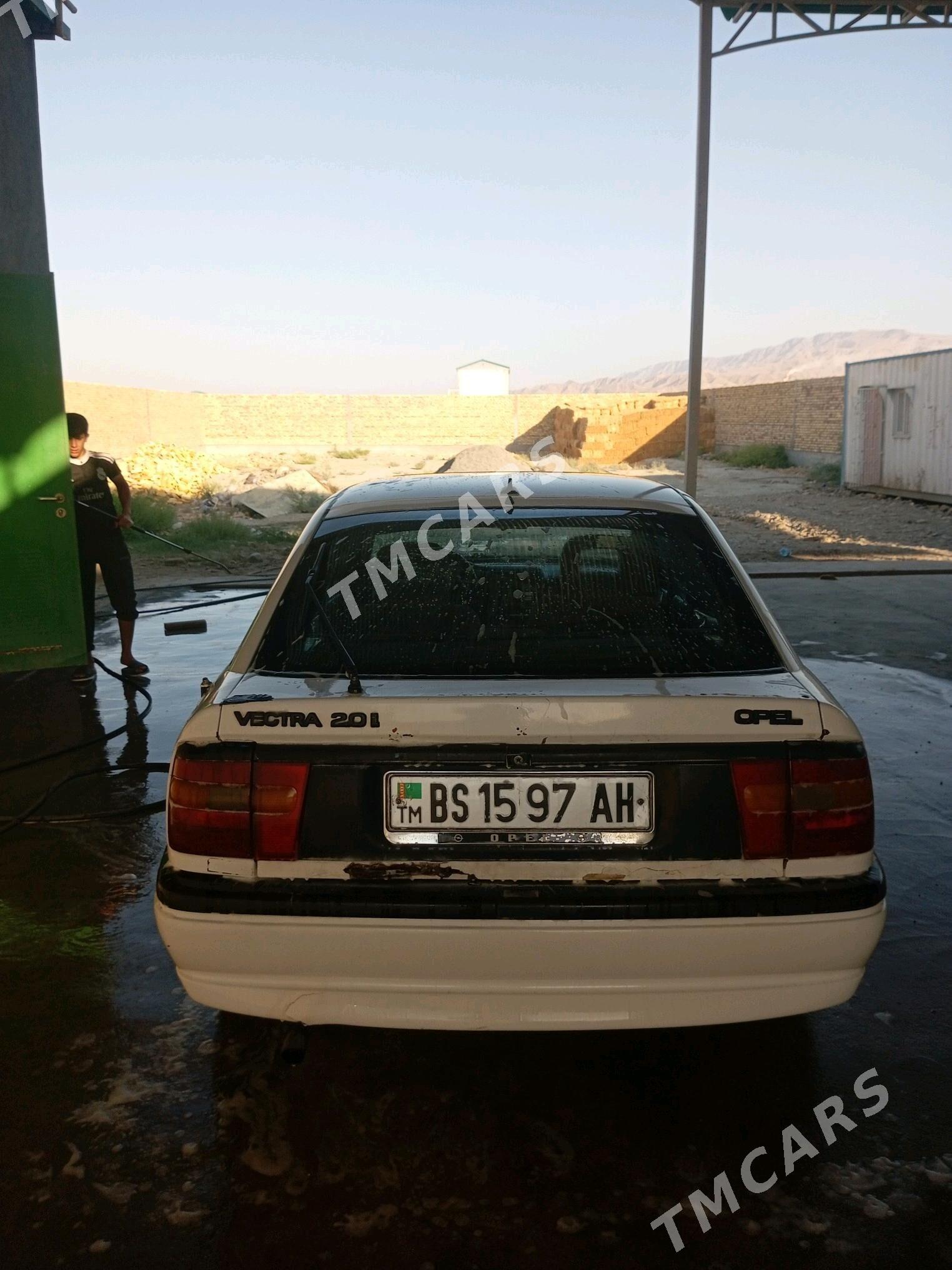 Opel Vectra 1994 - 30 000 TMT - Бахарден - img 4