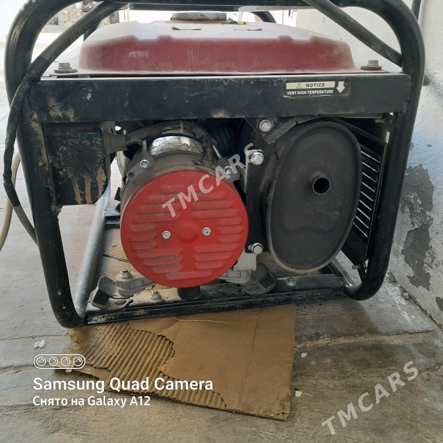 Generator Ýagdaýy gowy - Балканабат - img 3