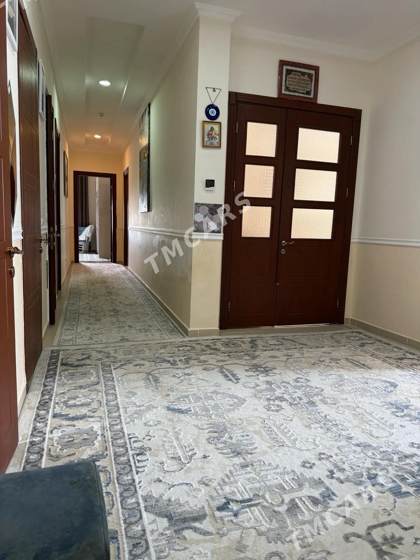 Elitka Moskowskaya 3 kom Элитк - Moskowskiý köç. (10 ýyl abadançylyk şaýoly) - img 10