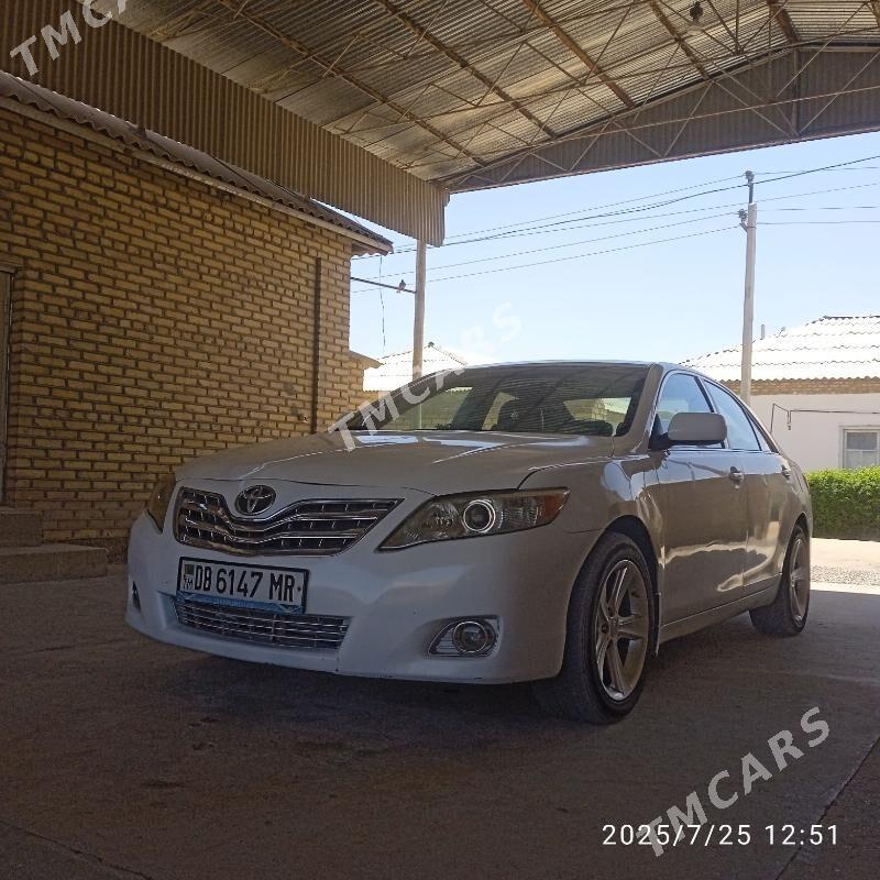 Toyota Camry 2010 - 115 000 TMT - Сакарчага - img 3