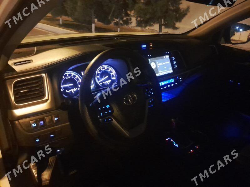 Toyota Highlander 2017 - 420 000 TMT - Туркменабат - img 3