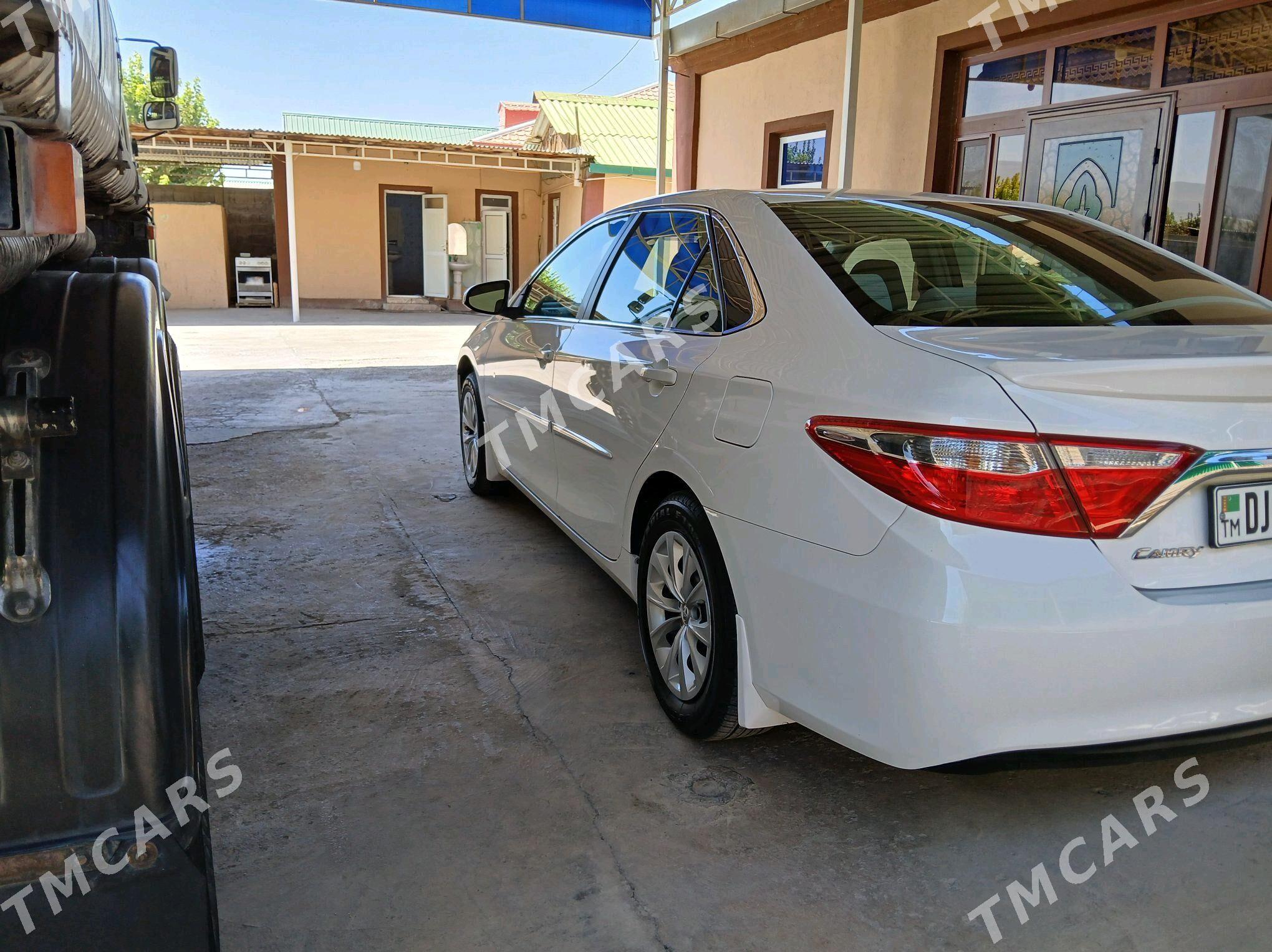 Toyota Camry 2017 - 270 000 TMT - Херрикгала - img 5