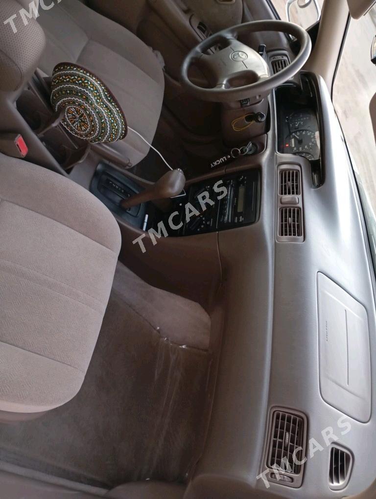 Toyota Camry 2000 - 140 000 TMT - Кёнеургенч - img 2
