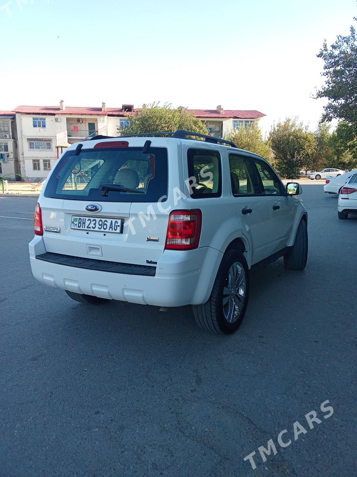 Ford Escape 2010 - 190 000 TMT - 6 мкр - img 2