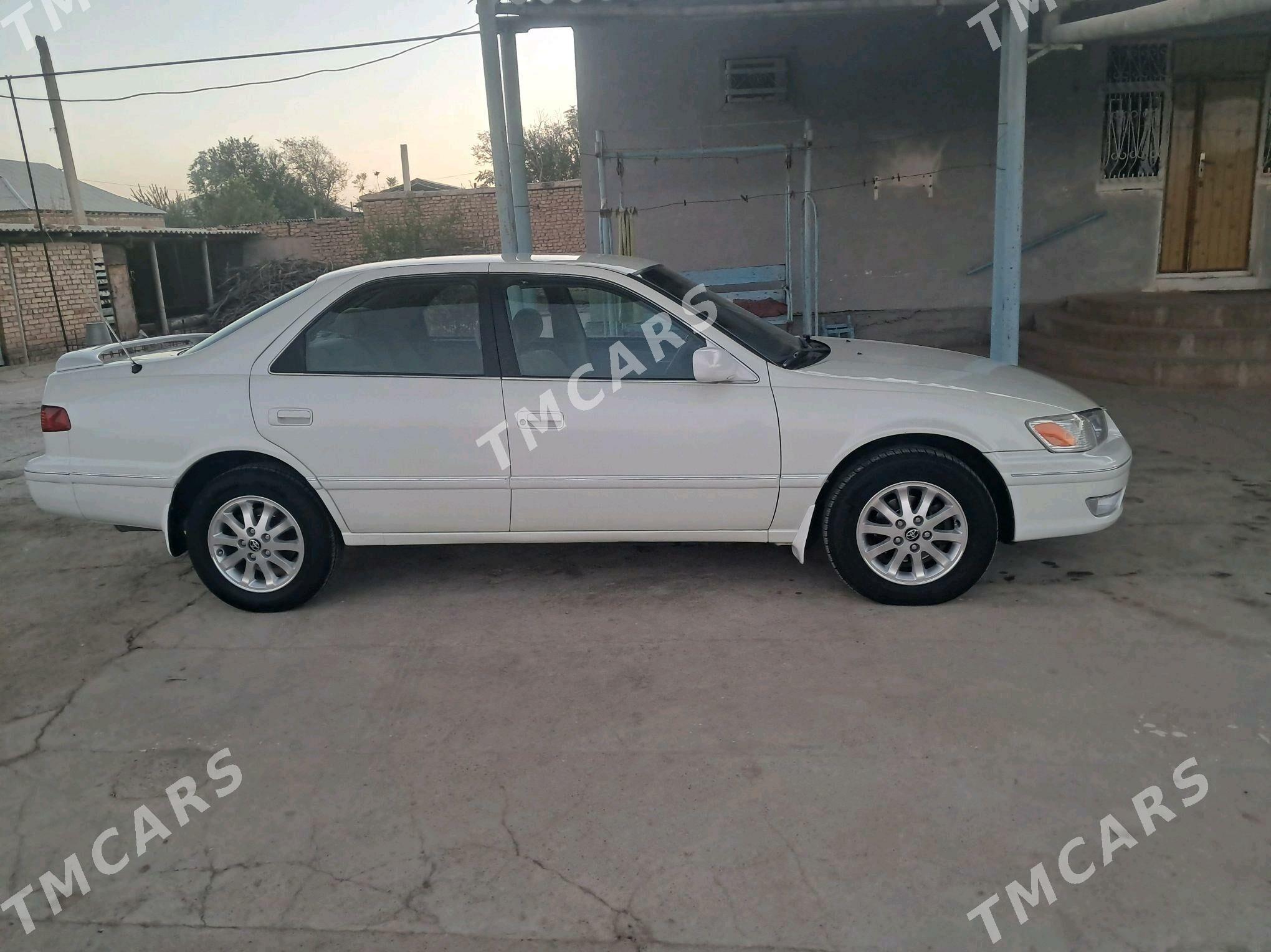 Toyota Camry 2000 - 148 000 TMT - Теджен - img 6