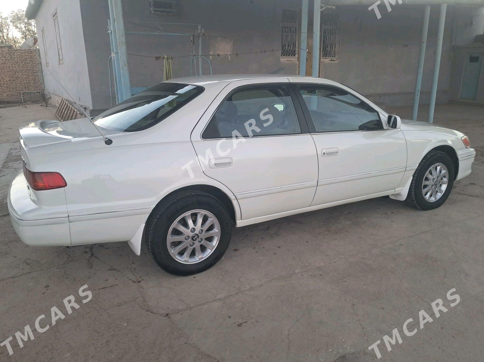 Toyota Camry 2000 - 148 000 TMT - Теджен - img 7