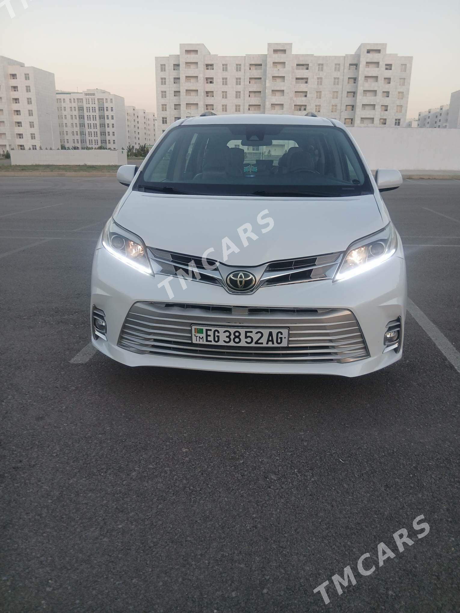 Toyota Sienna 2020 - 430 000 TMT - Мир 2 - img 5