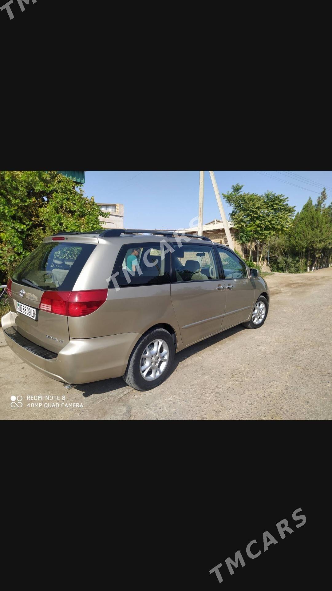 Toyota Sienna 2004 - 210 000 TMT - Дянев - img 2