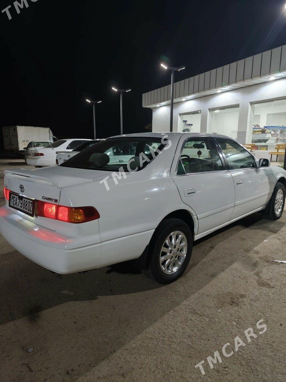 Toyota Camry 2000 - 150 000 TMT - Кёнеургенч - img 6