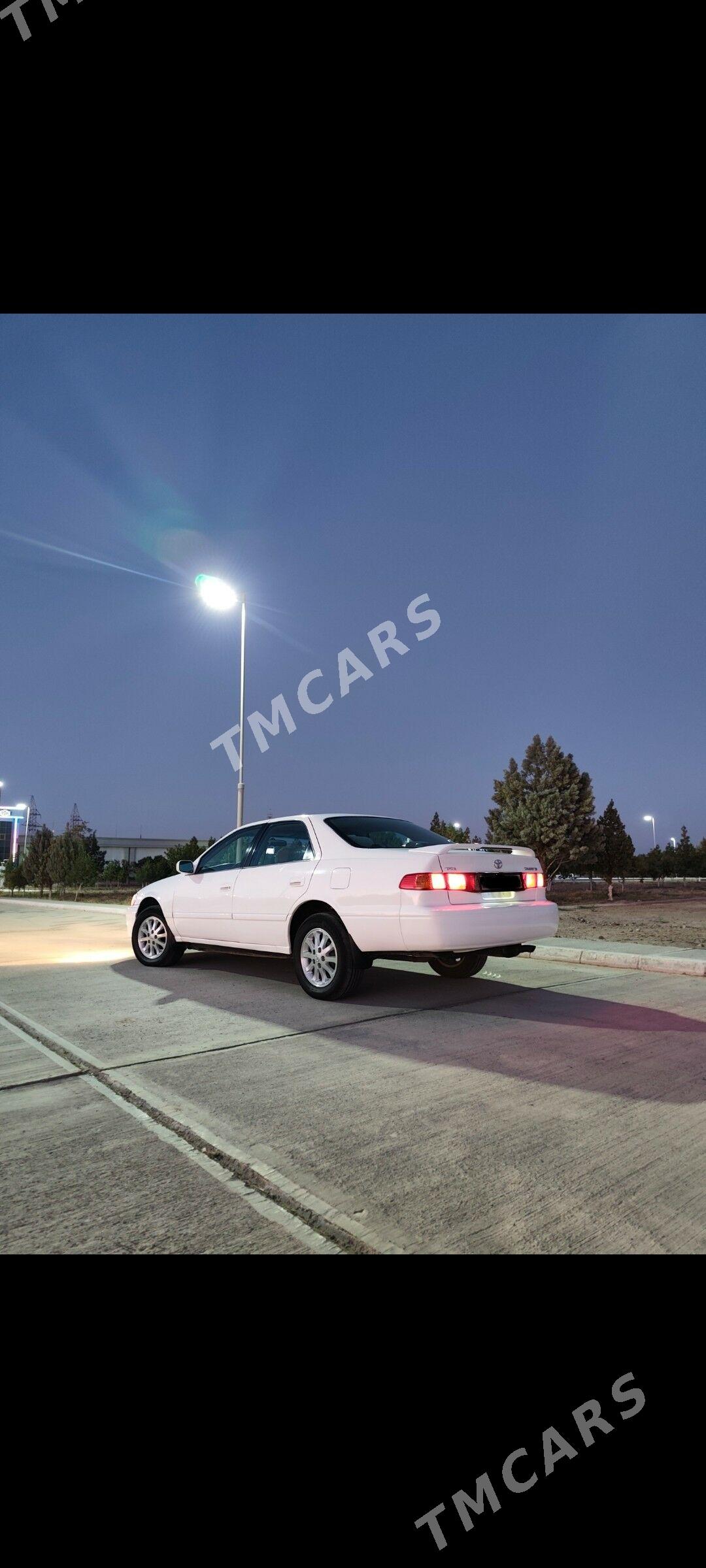 Toyota Camry 2000 - 150 000 TMT - Кёнеургенч - img 4