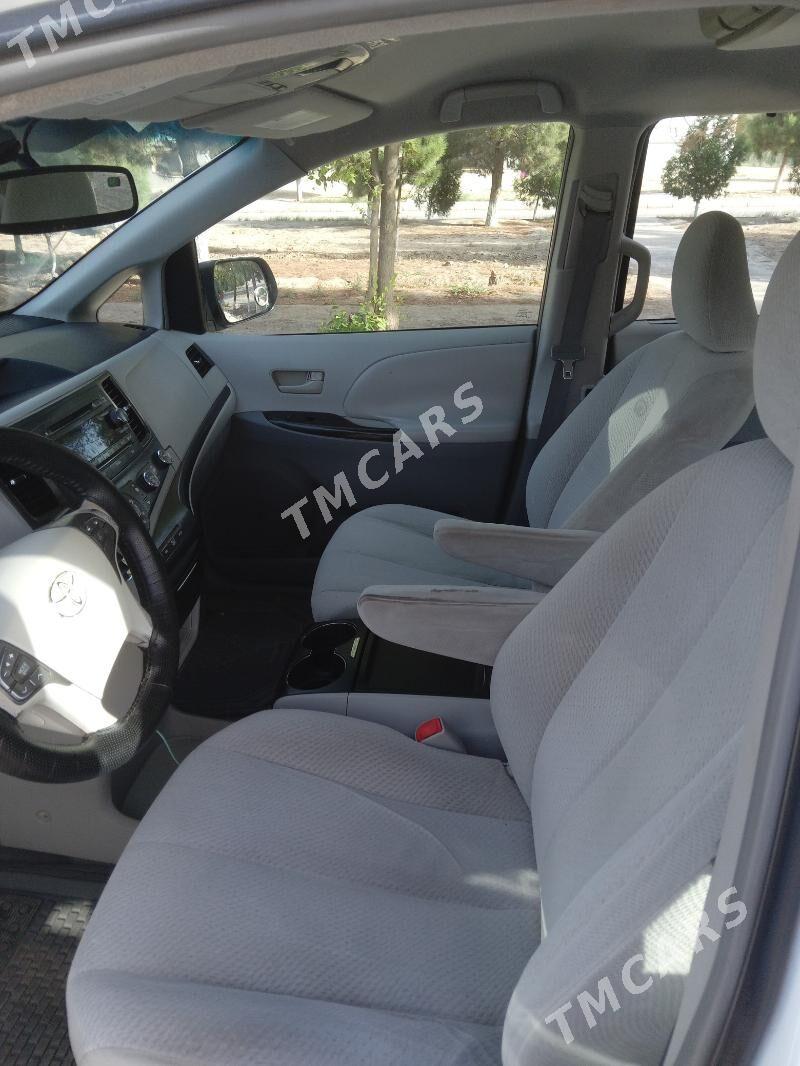 Toyota Sienna 2011 - 299 000 TMT - Mary - img 4