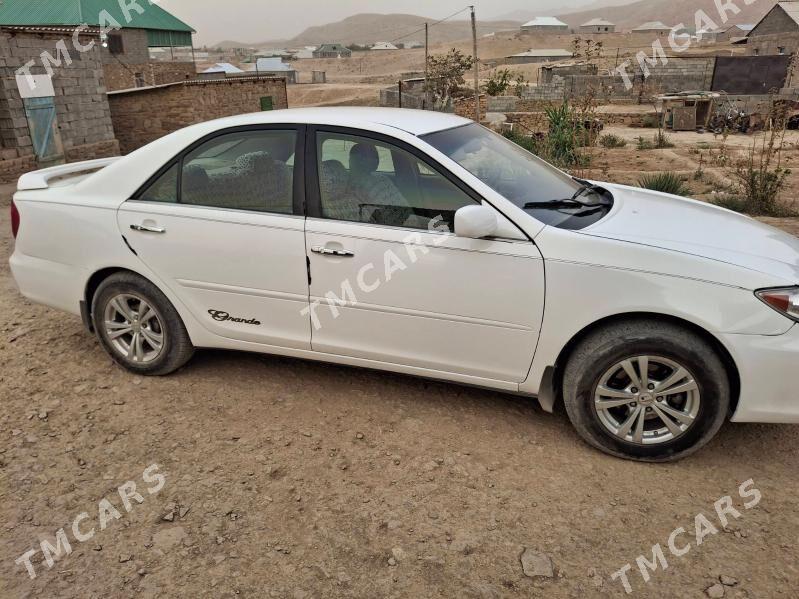 Toyota Camry 2002 - 150 000 TMT - Магданлы - img 2