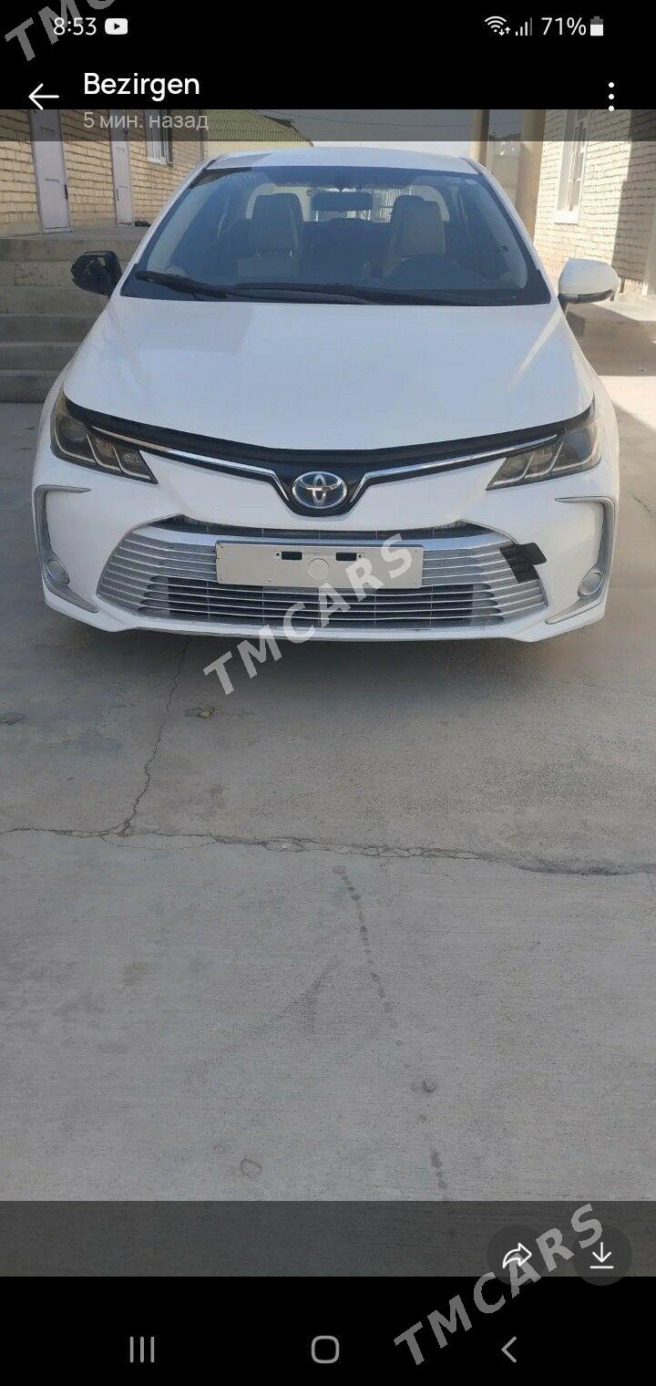Toyota Corolla Hybrid 2022 - 255 000 TMT - Бузмеин - img 2