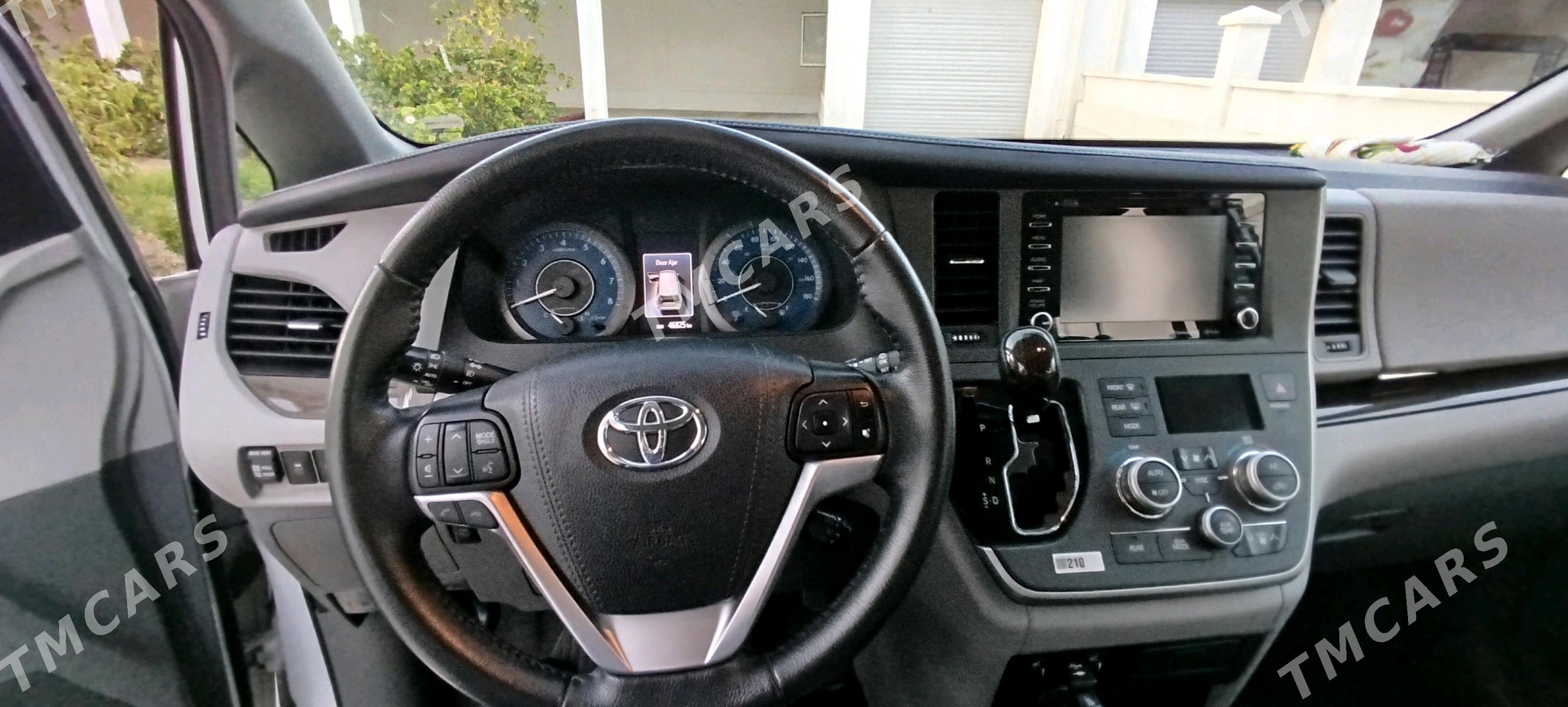 Toyota Sienna 2020 - 650 000 TMT - Ашхабад - img 5