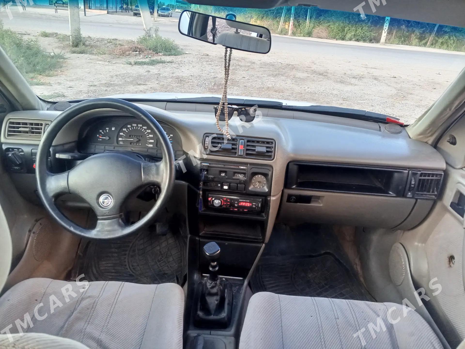 Opel Vectra 1989 - 30 000 TMT - Boldumsaz - img 3