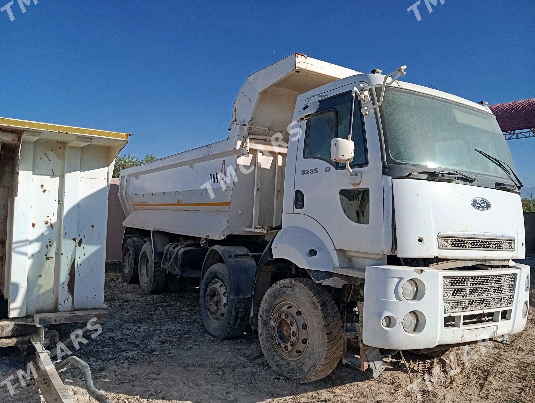 Ford Cargo 3536M 2013 - 460 000 TMT - Гуртли - img 2