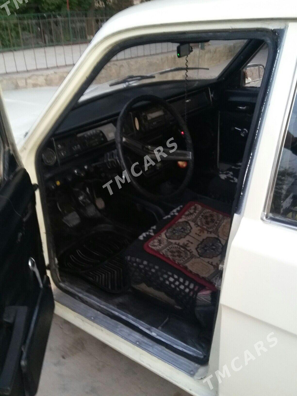 Gaz 24 1980 - 25 000 TMT - Магданлы - img 2