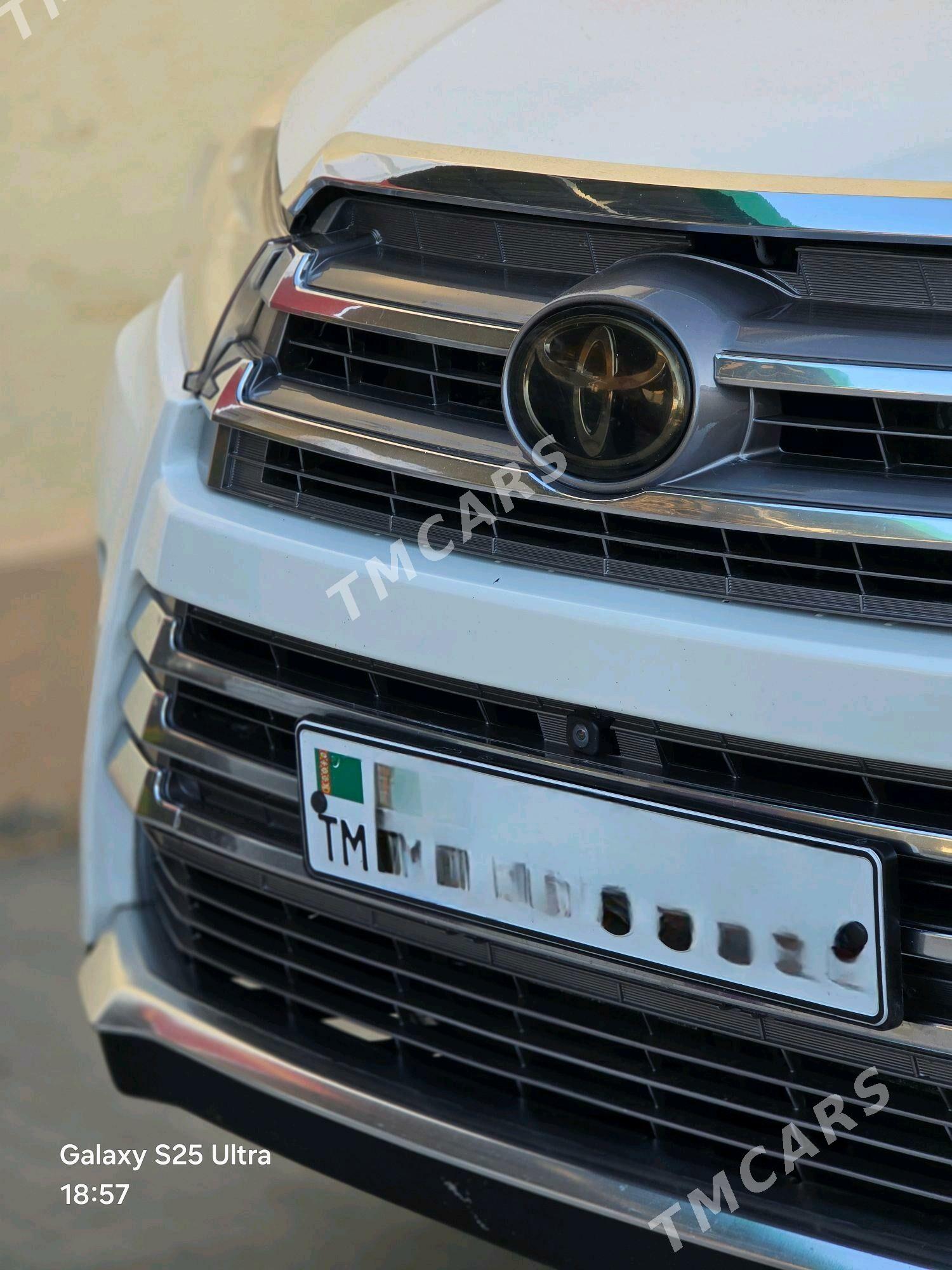 Toyota Highlander 2019 - 485 000 TMT - Aşgabat - img 8