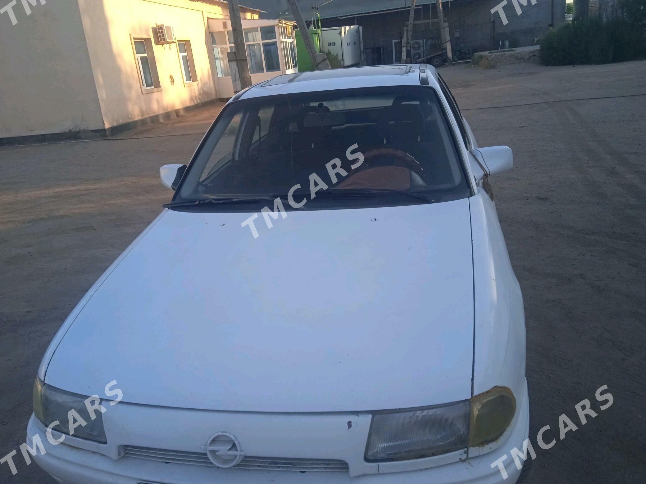 Opel Astra 1991 - 26 000 TMT - Губадаг - img 1