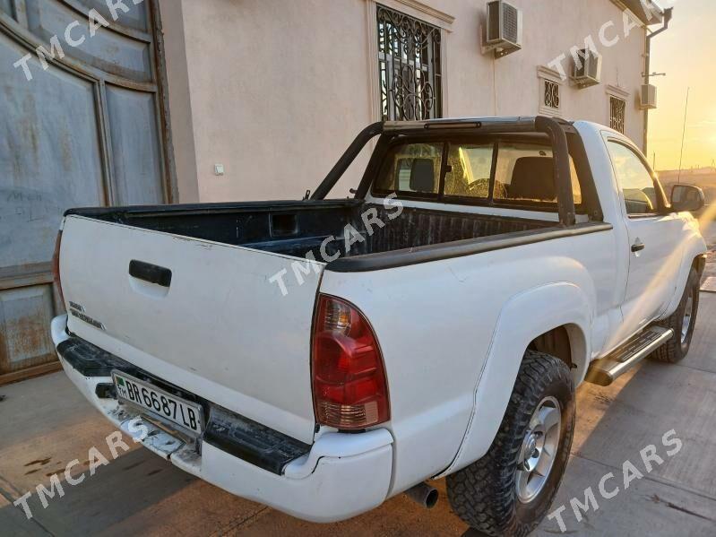 Toyota Tacoma 2012 - 150 000 TMT - Türkmenabat - img 3