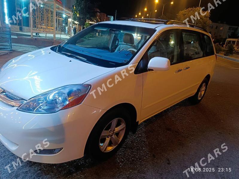 Toyota Sienna 2009 - 305 000 TMT - Туркменбаши - img 5