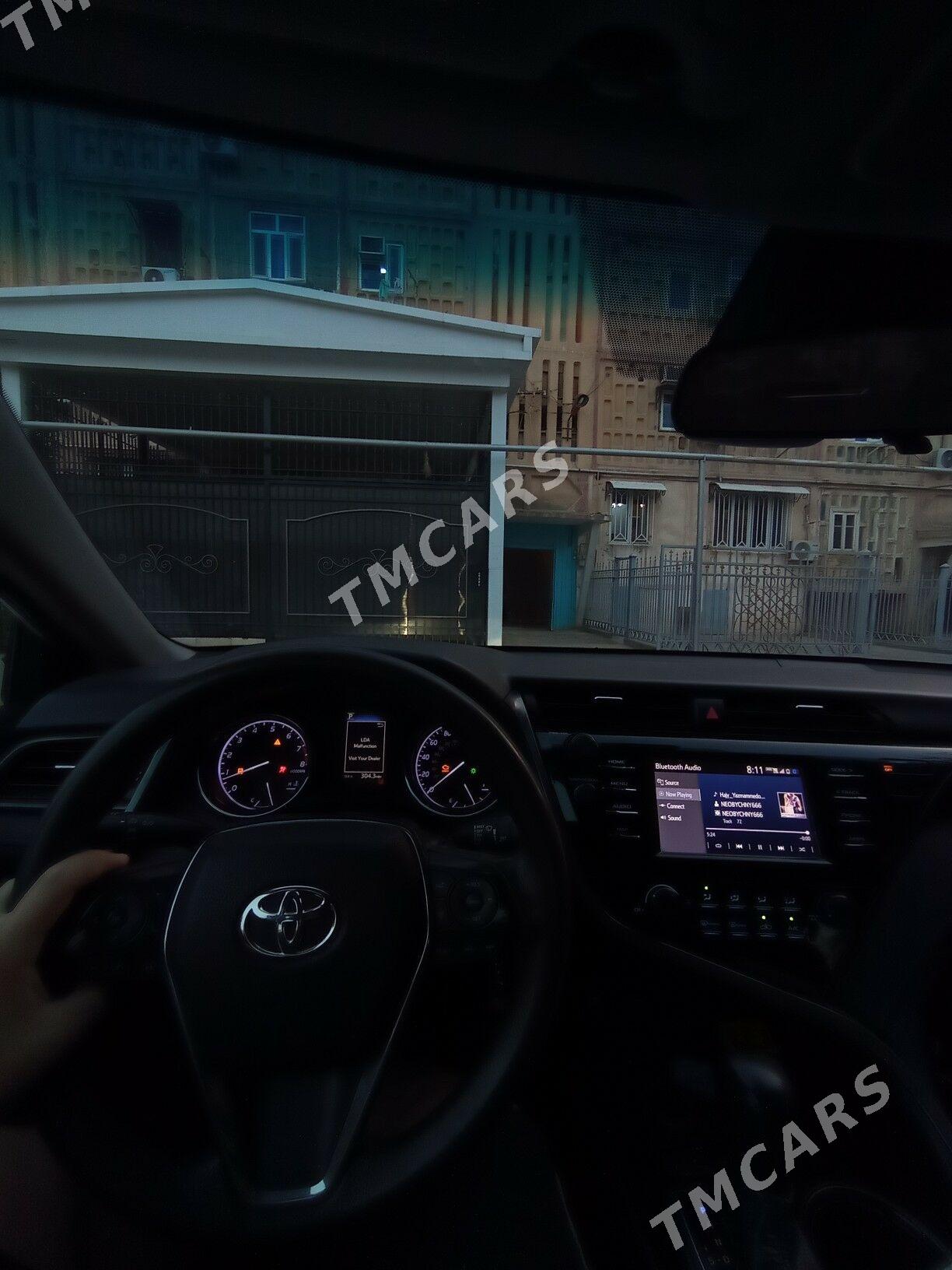 Toyota Camry 2019 - 245 000 TMT - Мары - img 3