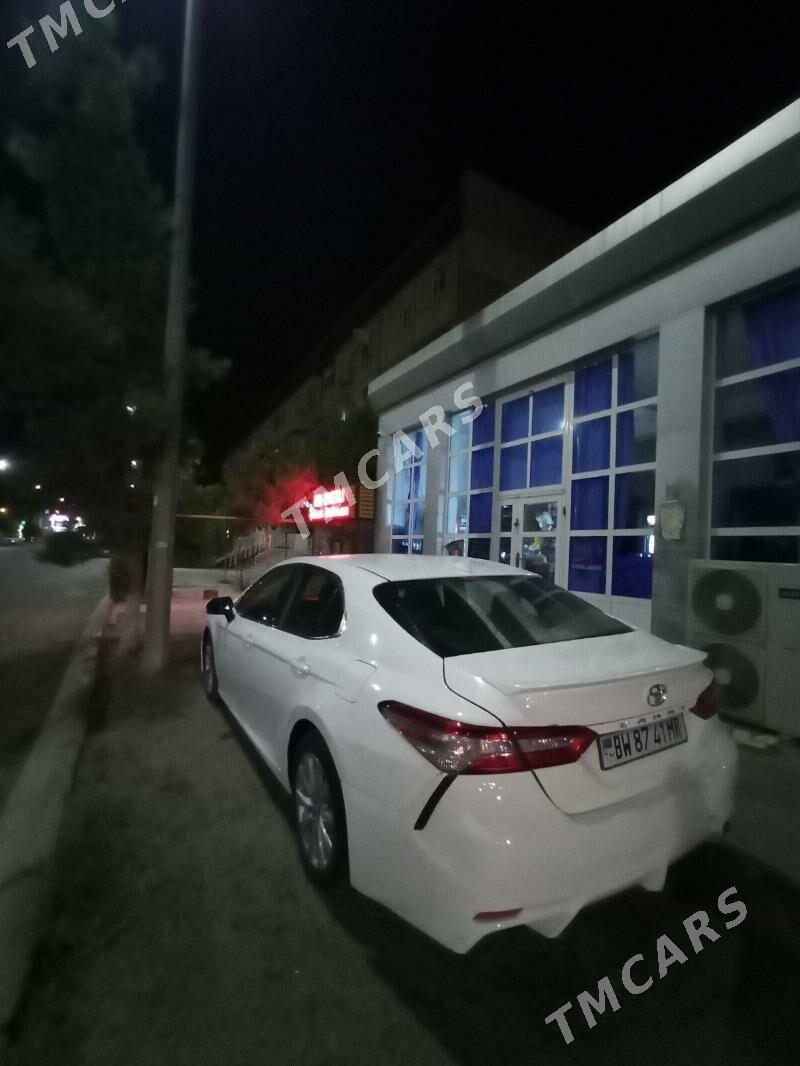 Toyota Camry 2019 - 245 000 TMT - Мары - img 2