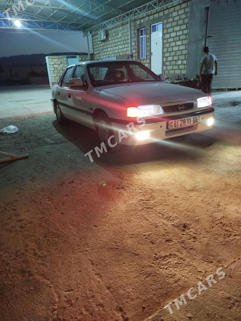 Opel Vectra 1992 - 52 000 TMT - Гызыларбат - img 4