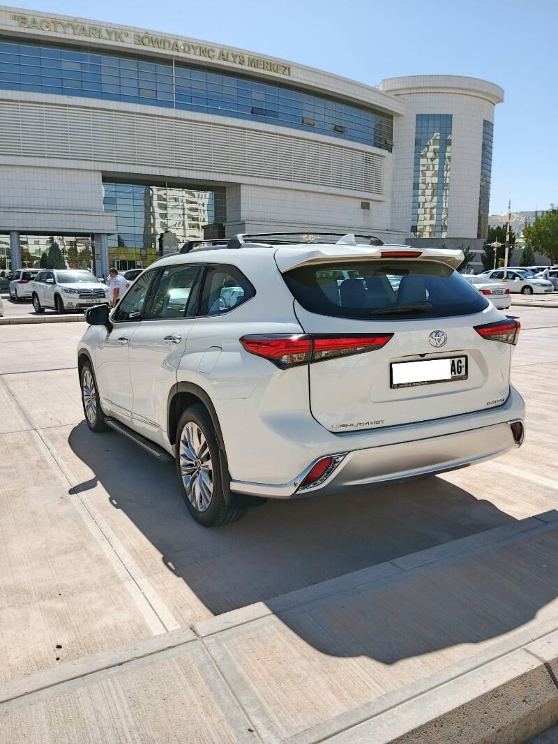 Toyota Highlander 2020 - 535 000 TMT - Ашхабад - img 6