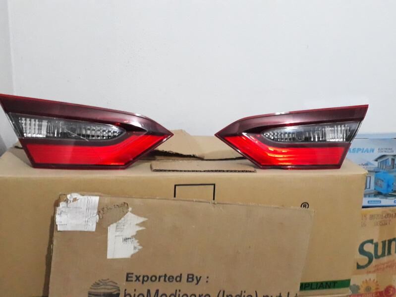 TOYOTO KAMRY 2020 DEN 2023 2 000 TMT - Кëши - img 6
