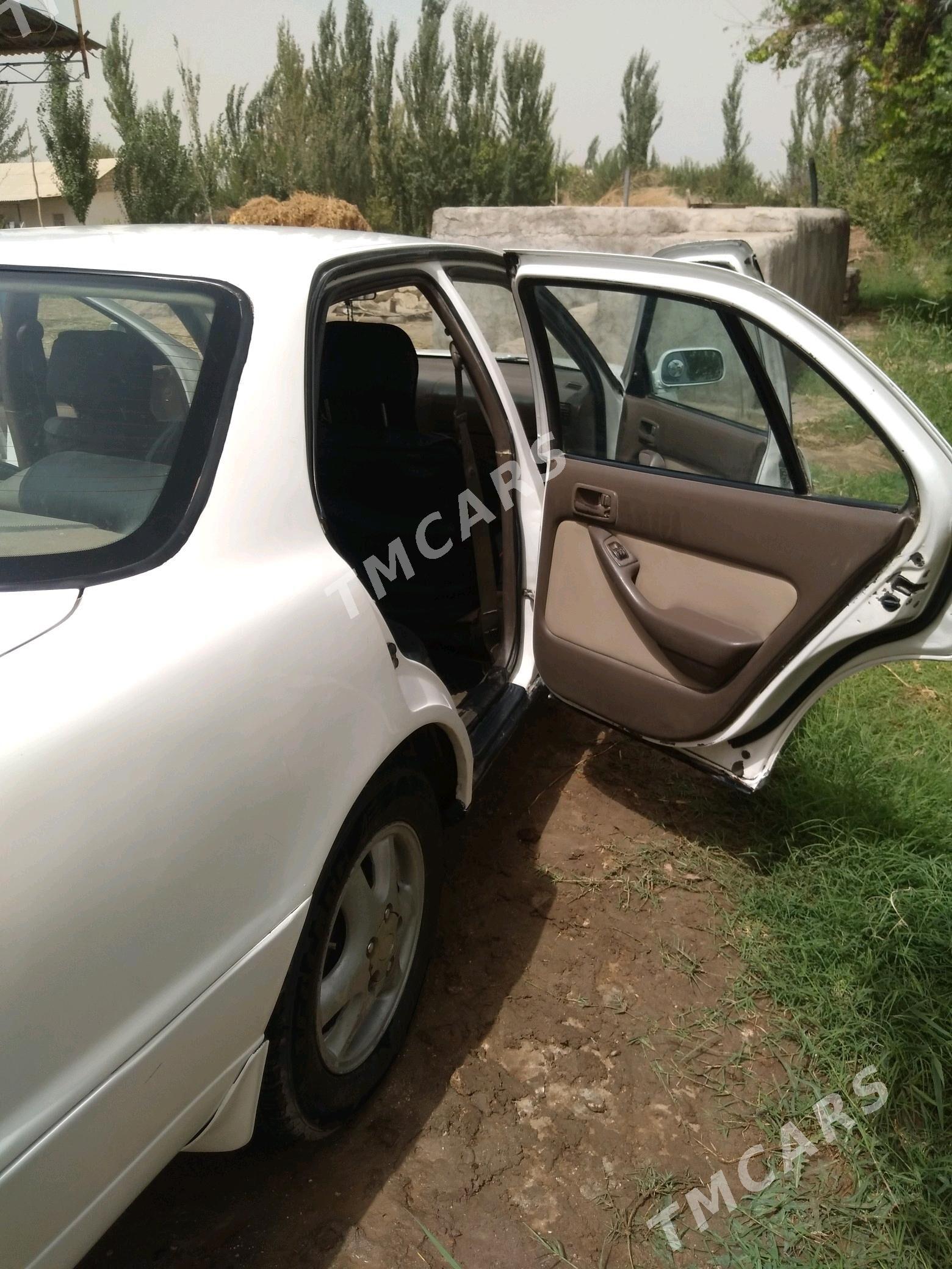 Toyota Camry 1995 - 61 000 TMT - Dostluk - img 7