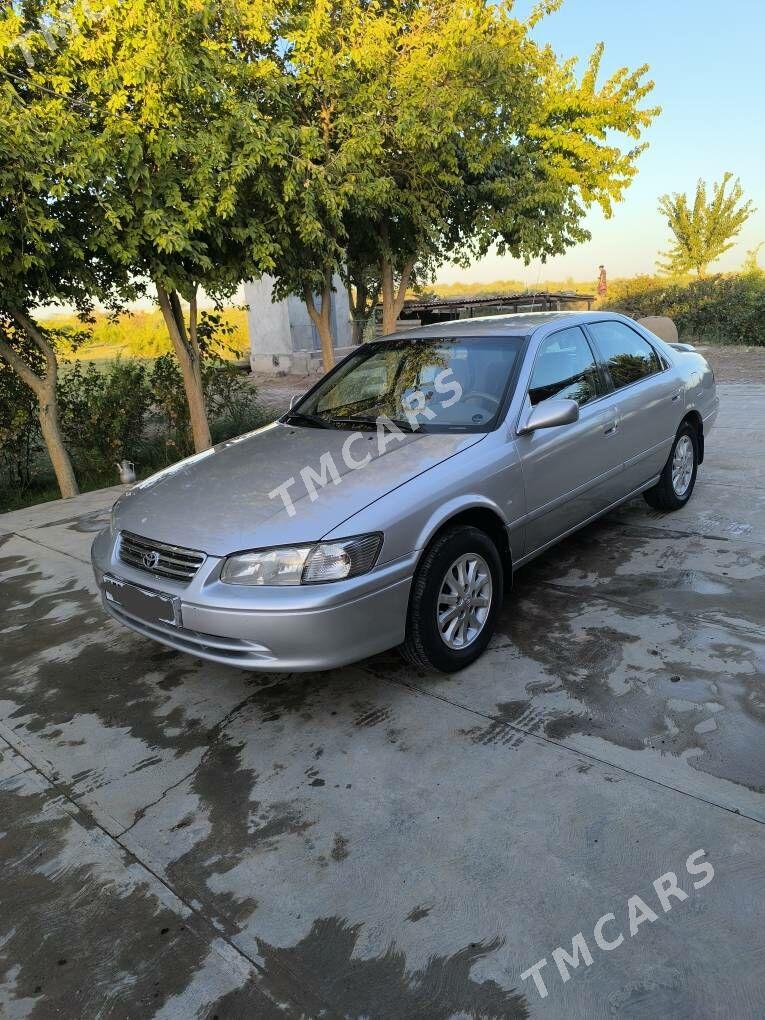 Toyota Camry 2001 - 140 000 TMT - Теджен - img 2
